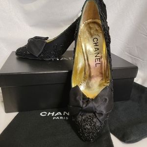 CHANEL, Shoes, Chanel Crystal Bow Pumps G356 Size 9